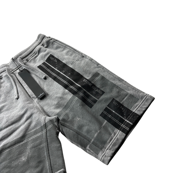 Stone Island 2019 Grey Cotton Graphic Fleece Shorts - Small