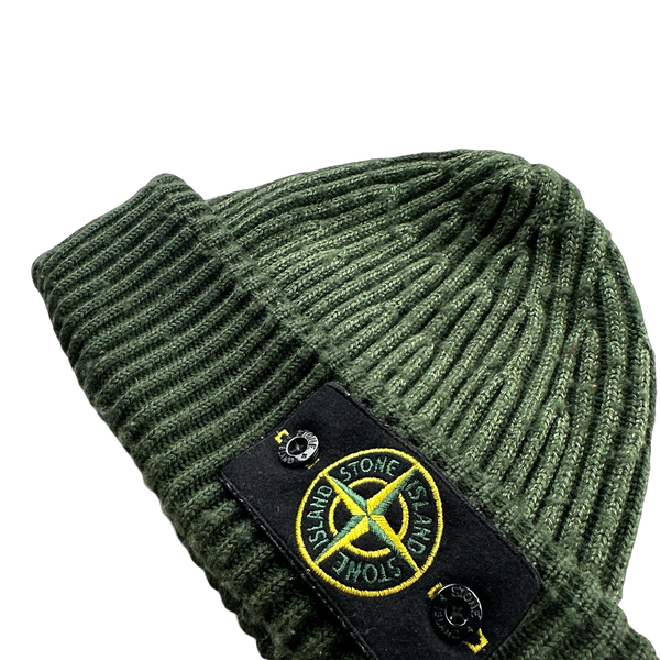Stone island hat with badge shop