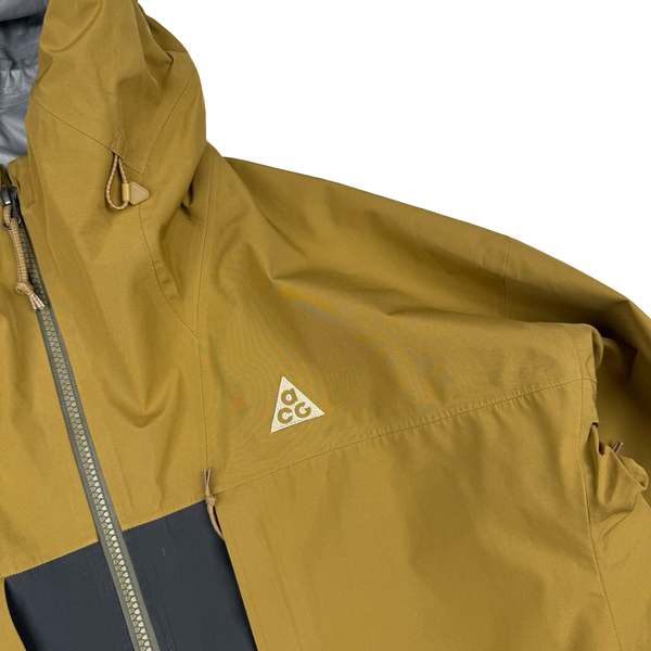 Nike ACG Misery Ridge Mustard/Black Storm-Fit Gore-Tex Jacket - Large