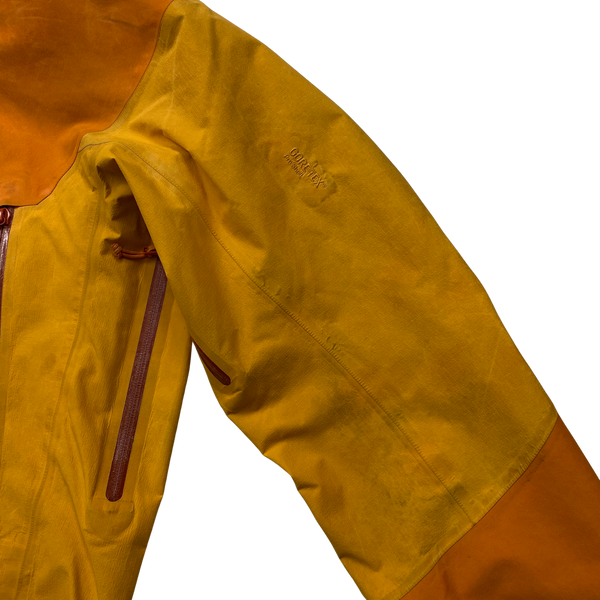 Arcteryx Two Tone Orange Beta AR Gore-Tex Jacket - Medium