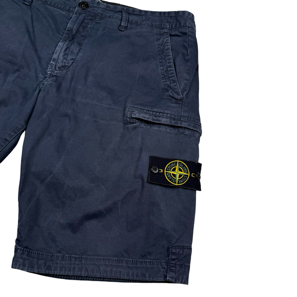 Stone Island 2019 Navy Slim Fit Cargo Shorts - 33"