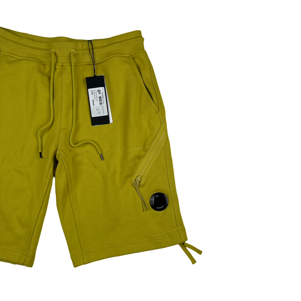 CP Company Green Resist Dyed Cotton Lens Viewer Shorts - Small