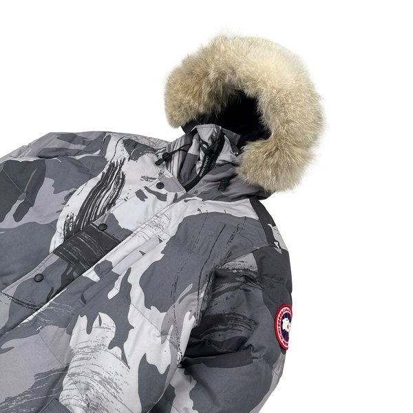 Canada Goose Grey Camo Premium Down Carson Coyote Fur Parka Jacket - Large