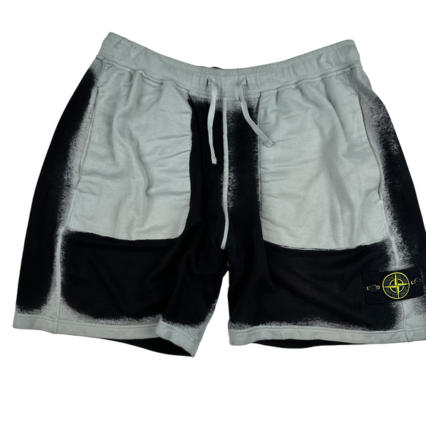 Stone Island 2023 Cotton Black Hand Sprayed Shorts - Large