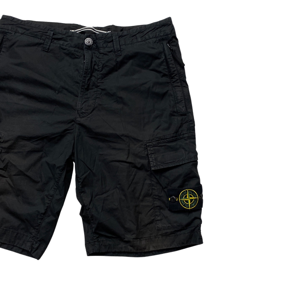 Stone island bermuda shorts black hotsell