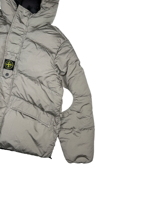 Stone Island 2023 Silver Grey/Black Reversible Nylon Metal Down Centre Badge Puffer Jacket - Medium