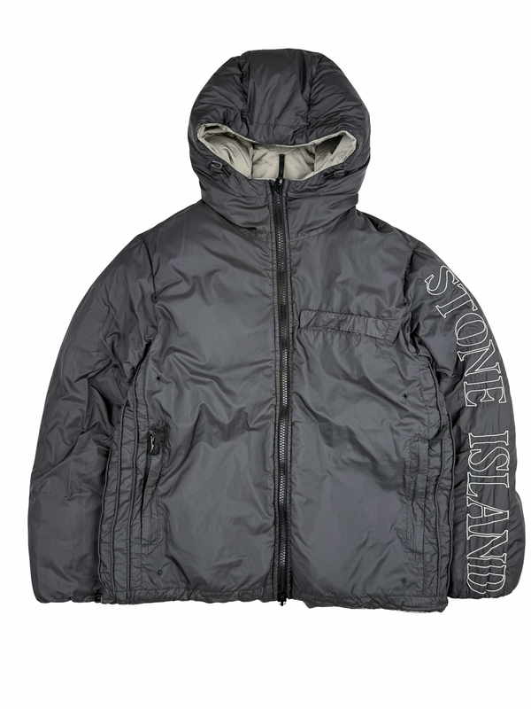 Stone Island 2023 Silver Grey/Black Reversible Nylon Metal Down Centre Badge Puffer Jacket - Medium