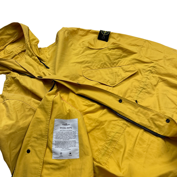 Liam gallagher yellow coat hotsell