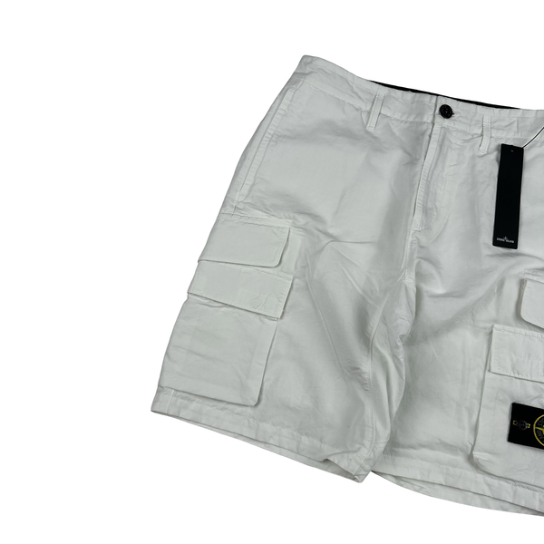 Stone Island 2022 White CO Fit Cargo Shorts - 30"