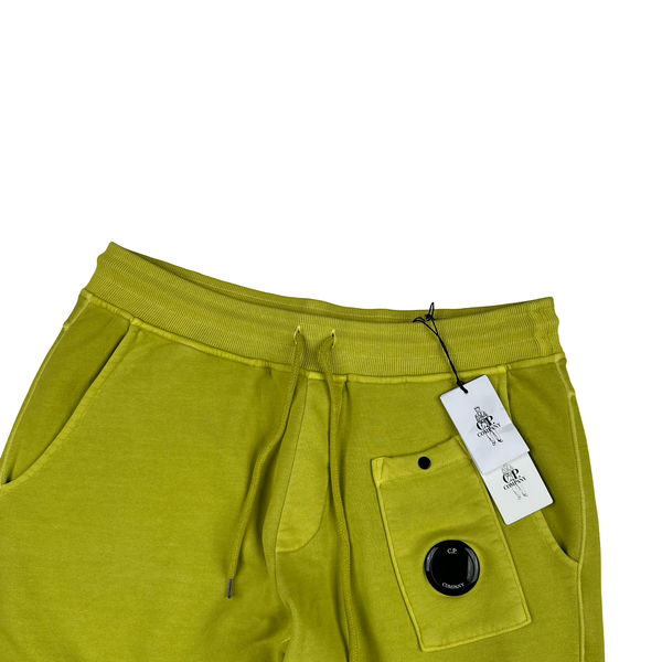CP Company Green Resist Dyed Cotton Lens Viewer Shorts - Small