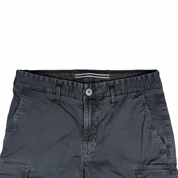 Stone Island 2023 Black Slim Cotton Cargo Shorts - 29" (Small)