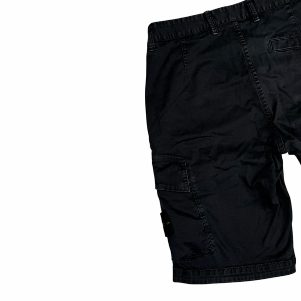 Stone Island 2023 Black Slim Cotton Cargo Shorts - 29" (Small)