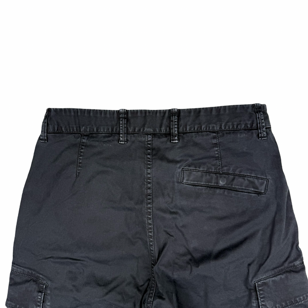 Stone Island 2023 Black Slim Cotton Cargo Shorts - 29" (Small)