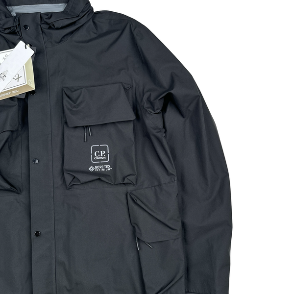 CP Company Black Goretex Infinium Waterproof Zipped Jacket - Large