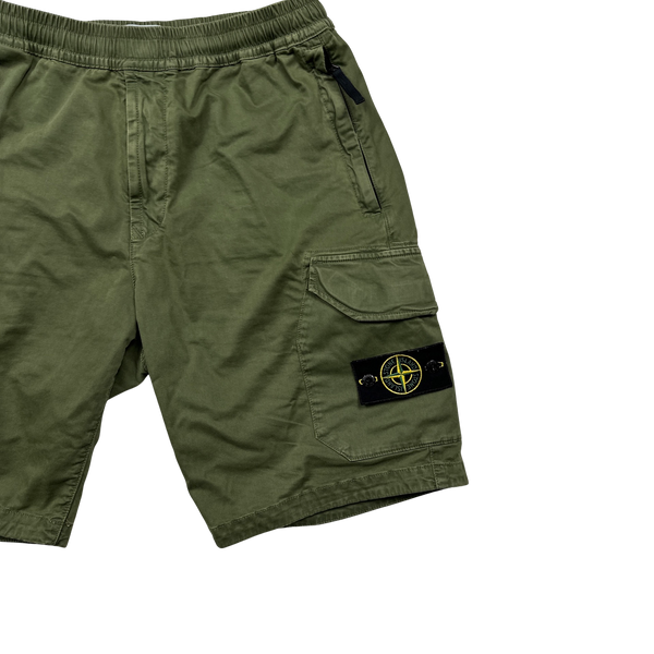 Stone island khaki shorts hotsell