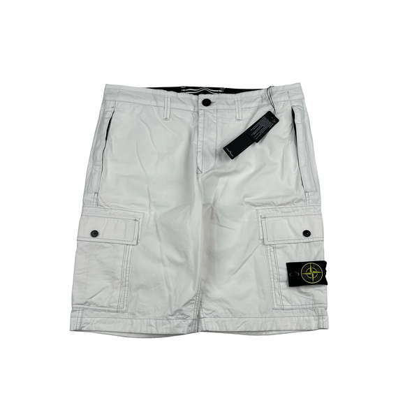 Stone Island 2022 White Slim Fit Cargo Shorts - 33"