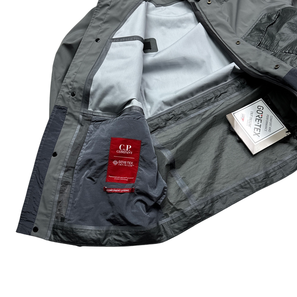 CP Company Grey Gore-Tex Infinium Waterproof Goggle Jacket - Large