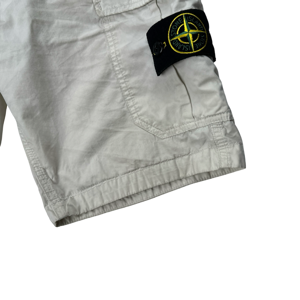 Stone Island White Cotton Cargo Shorts - 31"
