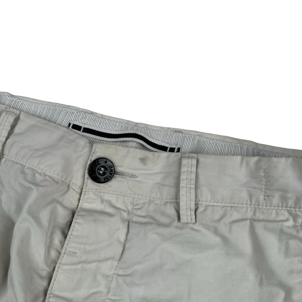 Stone Island White Cotton Cargo Shorts - 31"