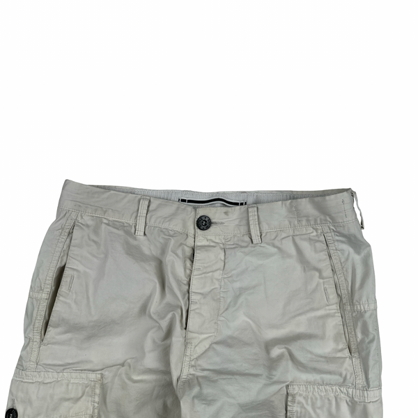 Stone Island White Cotton Cargo Shorts - 31"