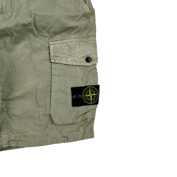 Stone Island 2019 Green Slim Fit Cargo Shorts - 29"