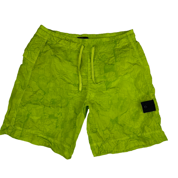 Stone Island Shadow Project 2022 Green Waffle Print Econyl Nylon Metal Shorts - Medium