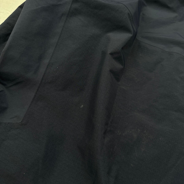 Arcteryx Navy Beta SL Hybrid Gore-Tex Jacket - Large