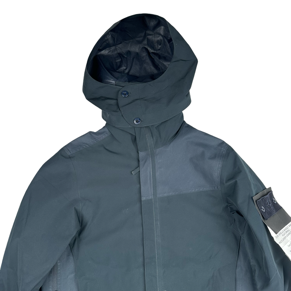 Stone Island Tank Shield Ghost Raincoat - Small