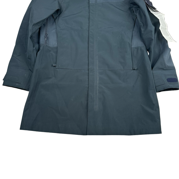 Stone Island Tank Shield Ghost Raincoat - Small