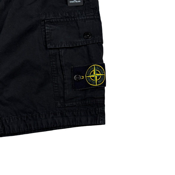 Stone Island 2022 Black Slim Fit Cargo Shorts - 28"