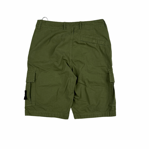 Stone Island 2022 Green Slim Fit Cargo Shorts - 29"