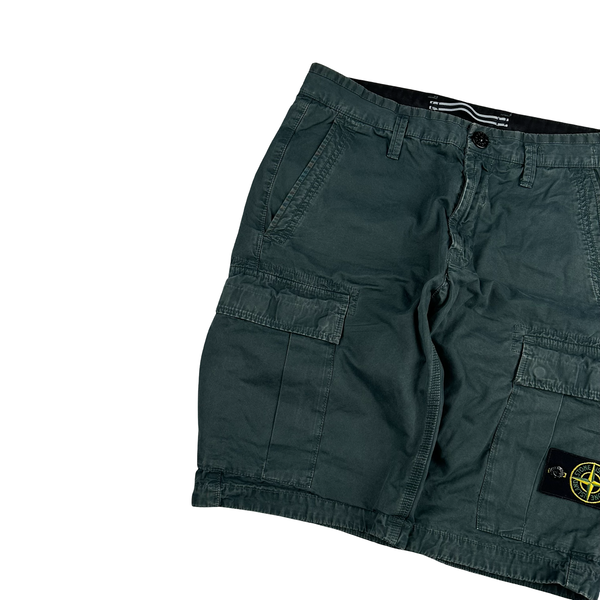 Stone Island 2018 Sage Green Cargo Shorts - 29"