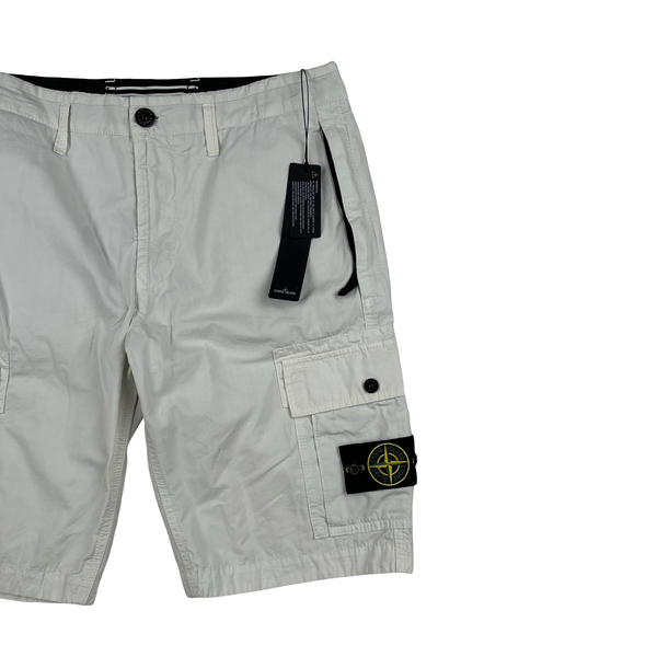 パンツ stone  cargo shorts 22ss Stone Island 2022 White Slim Fit Cargo Shorts - 31
