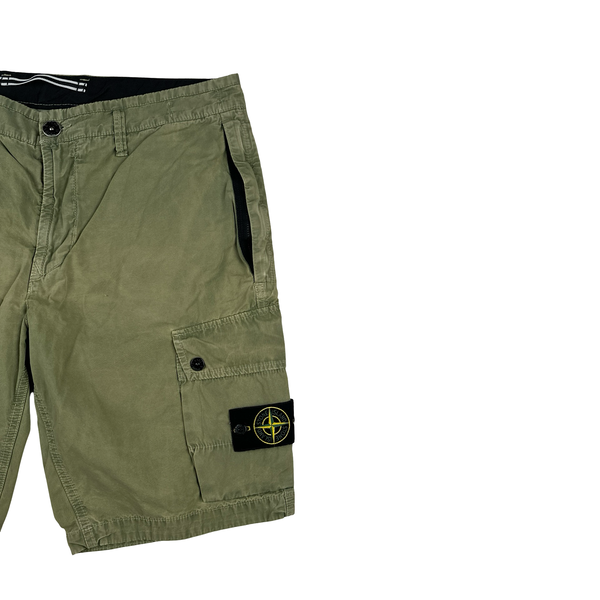 Stone Island 2018 Faded Sage Green Cargo Shorts - 34"