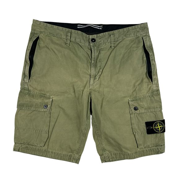 Stone Island 2018 Faded Sage Green Cargo Shorts - 34"