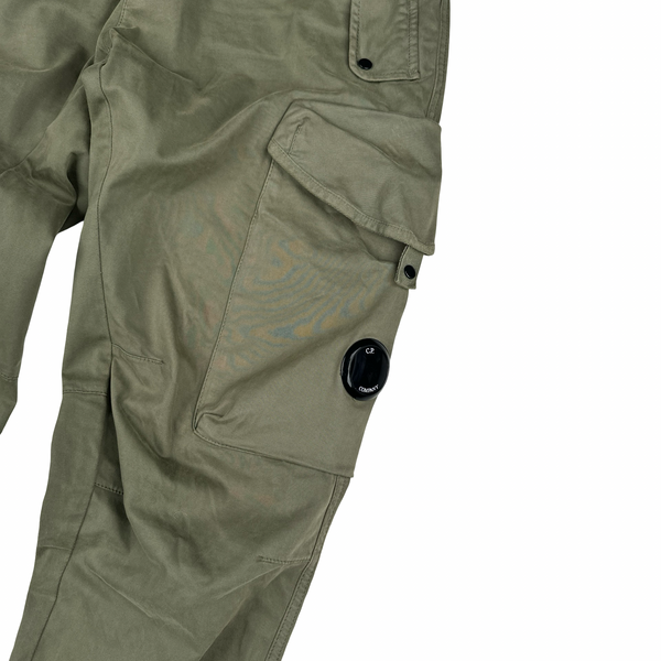 CP Company Green Ergonomic Fit Cargo Trousers - Medium