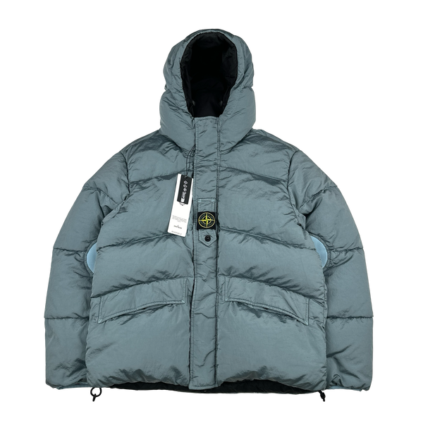 Stone Island 2023 Baby Blue Reversible Nylon Metal Down Centre Badge Puffer Jacket - Medium
