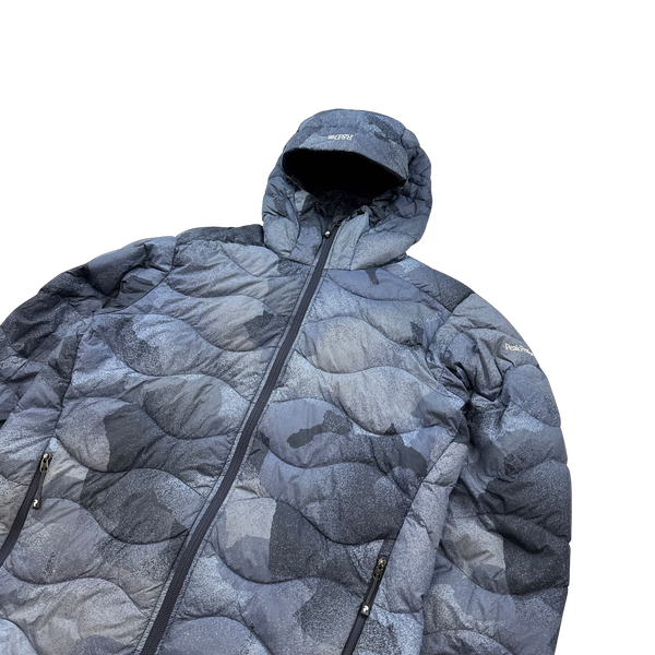 Peak Performance Helium Down Camo Puffer Jacket - Small