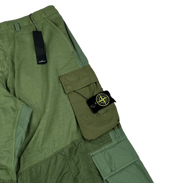 Stone Island 2023 Loose Fit Cargos Green Twill TC Trousers - 38"