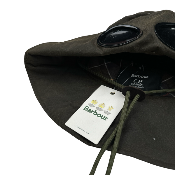 CP Company x Barbour Waxed Goggle Bucket Hat - Medium