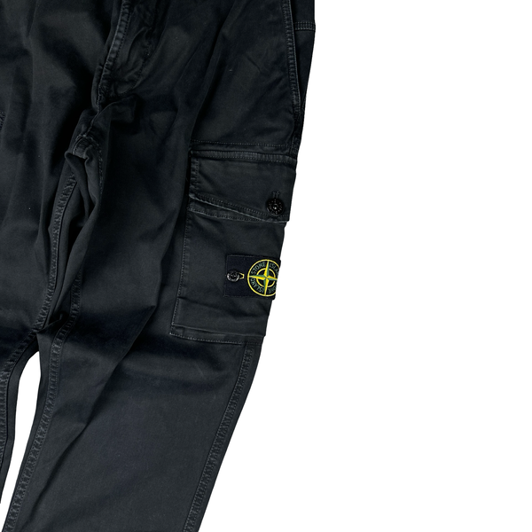 Stone Island 2021 Black Slim Fit Cargo Trousers - 33"