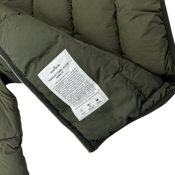 Stone Island 2023 Khaki Seamless Tunnel Nylon Down TC - Small