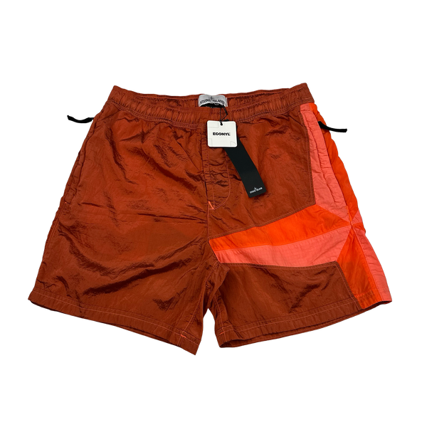 Stone Island 2021 Pink Nylon Metal Econyl Compass Shorts - Small