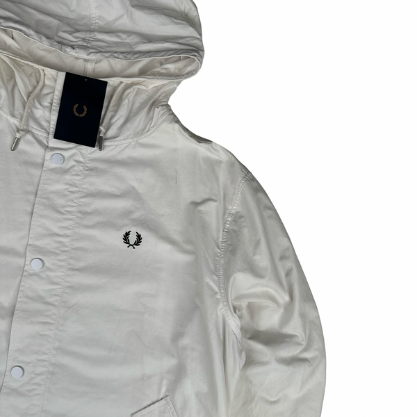 Fred Perry White Lightweight Long Fishtail Jacket - Large