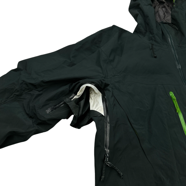 Arcteryx Green Lightweight Gore-tex Pro Zipped Hooded Jacket - Large
