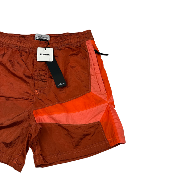 Stone Island 2021 Pink Nylon Metal Econyl Compass Shorts - Small