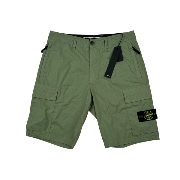 Stone Island 2023 Pale Green Cotton Cargo Shorts - Small