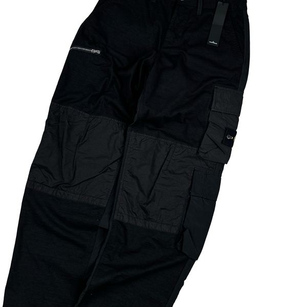 Stone Island 2023 Black Loose Fit Cargos Twill TC Trousers - 28"