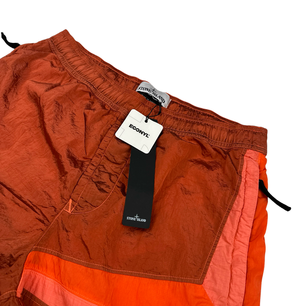 Stone Island 2021 Pink Nylon Metal Econyl Compass Shorts - Small