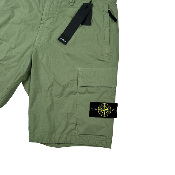 Stone Island 2023 Pale Green Cotton Cargo Shorts - Small